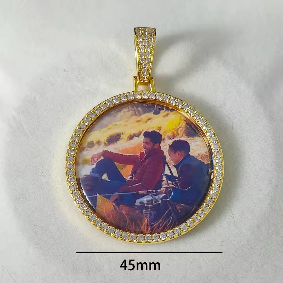 Custom Photo Pendant Necklace – Personalized Round Charm Jewelry