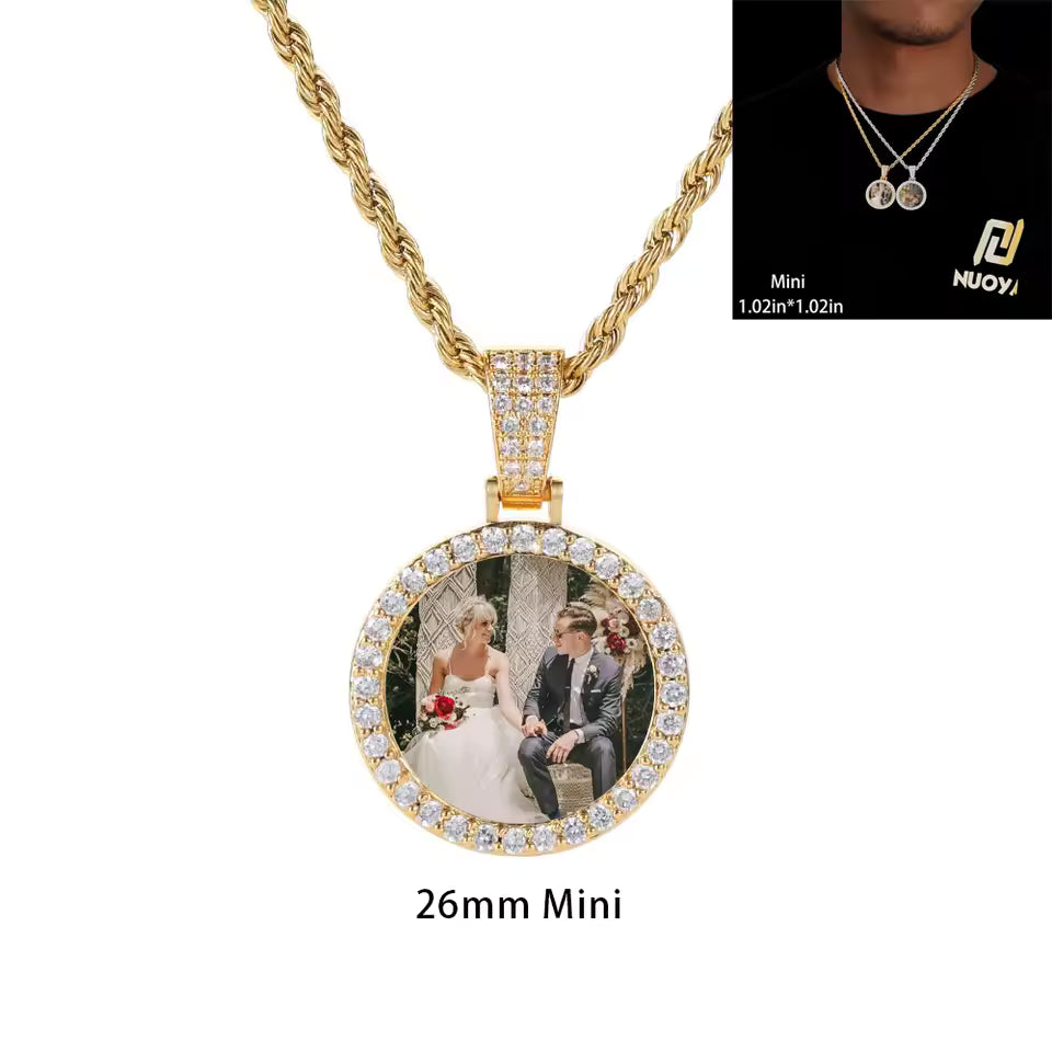 Custom Photo Medallion Pendant – Personalized Iced Out Necklace