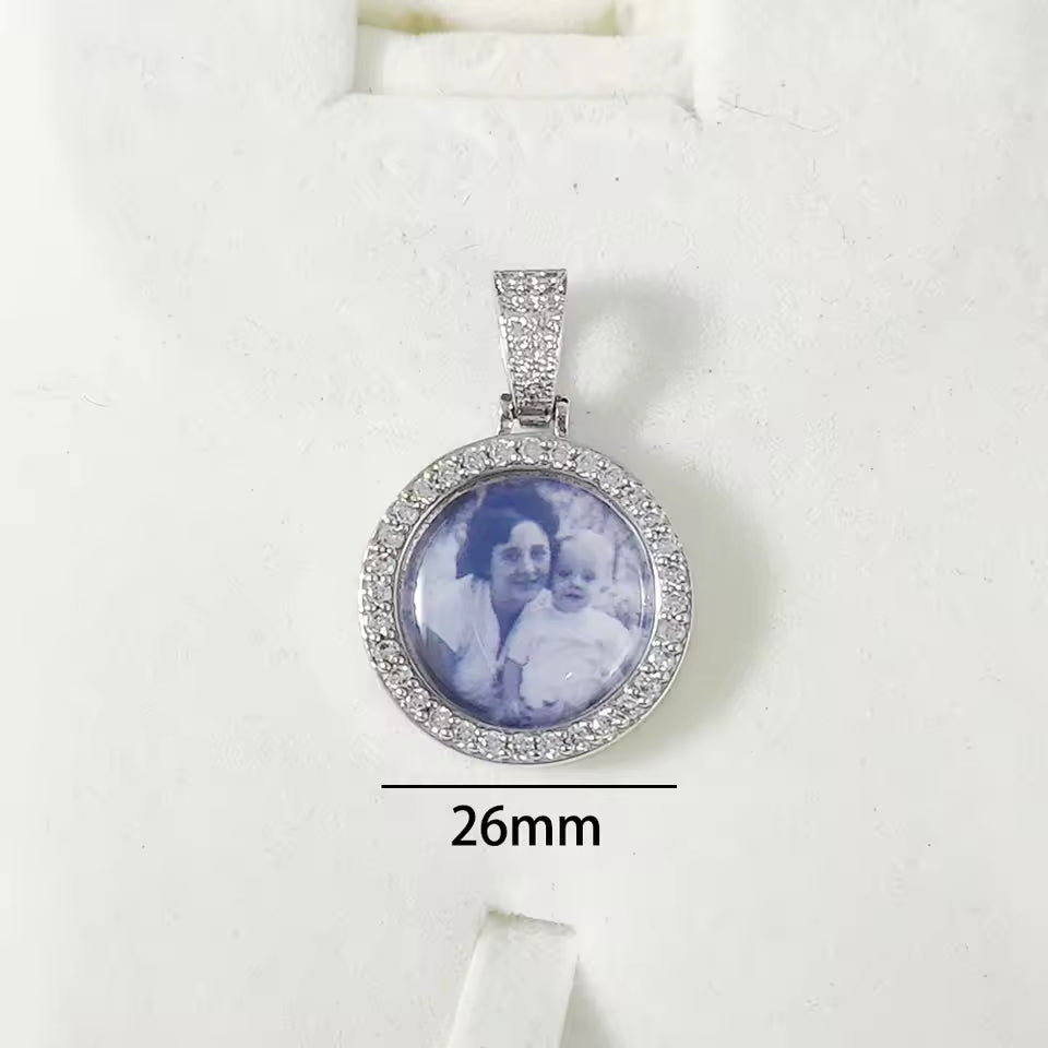 Custom Photo Pendant Necklace – Personalized Round Charm Jewelry