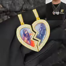 Custom Photo Medallion Pendant – Personalized Iced Out Necklace