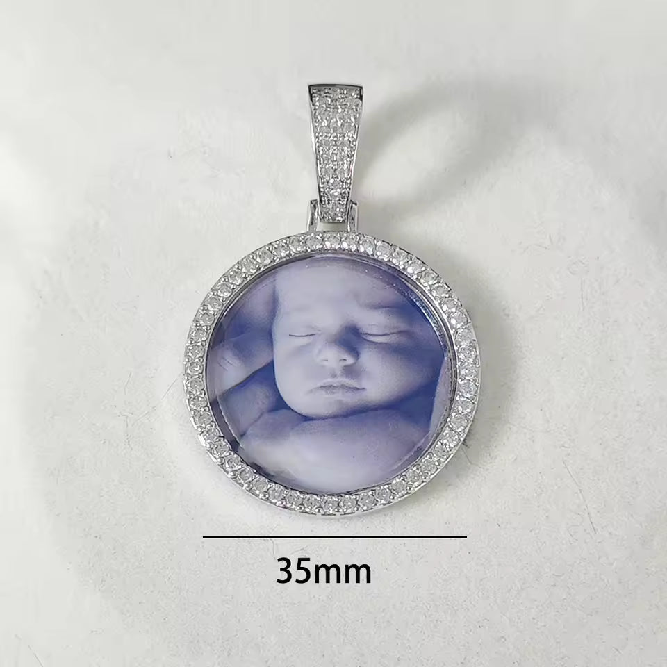 Custom Photo Pendant Necklace – Personalized Round Charm Jewelry